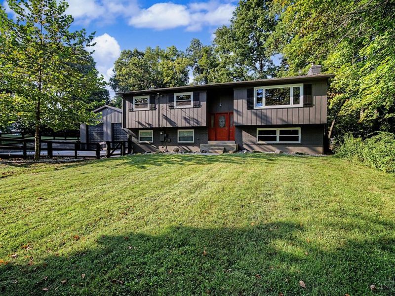 9169 Wintergreen Drive, West Chester, OH 45069 Photo 4