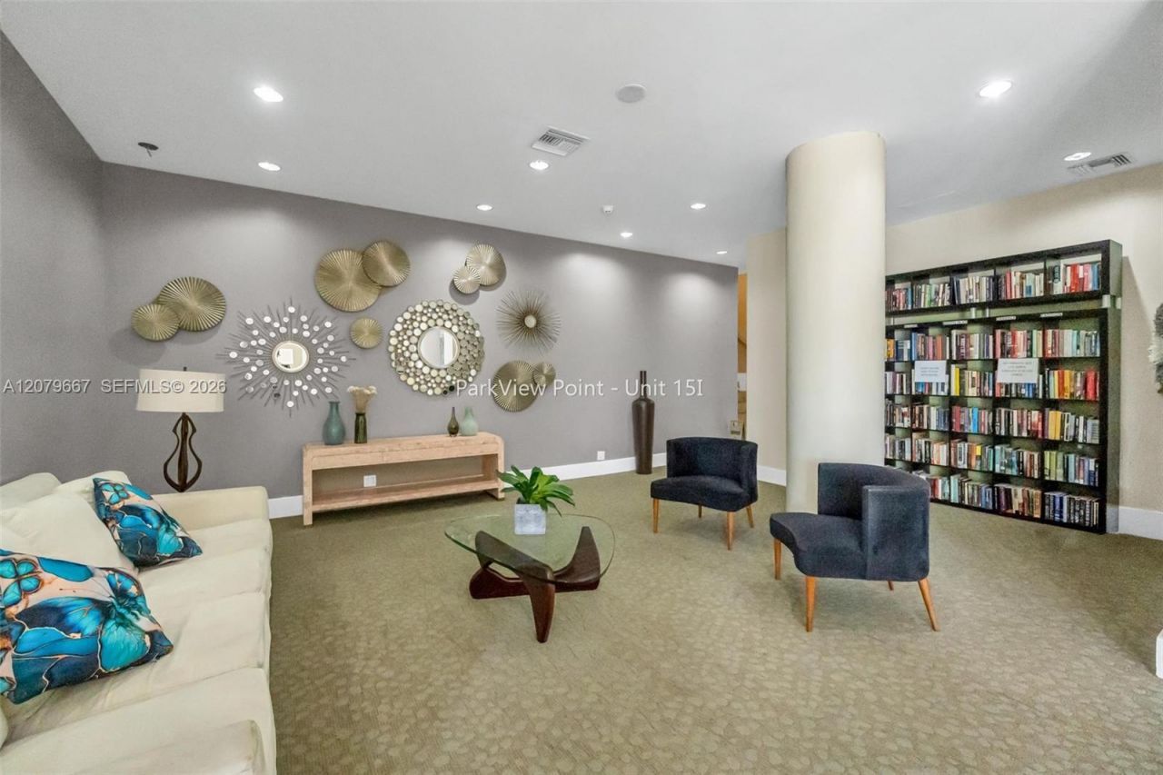 7441 Wayne, Unit 15I, Miami Beach, FL 33141 Photo