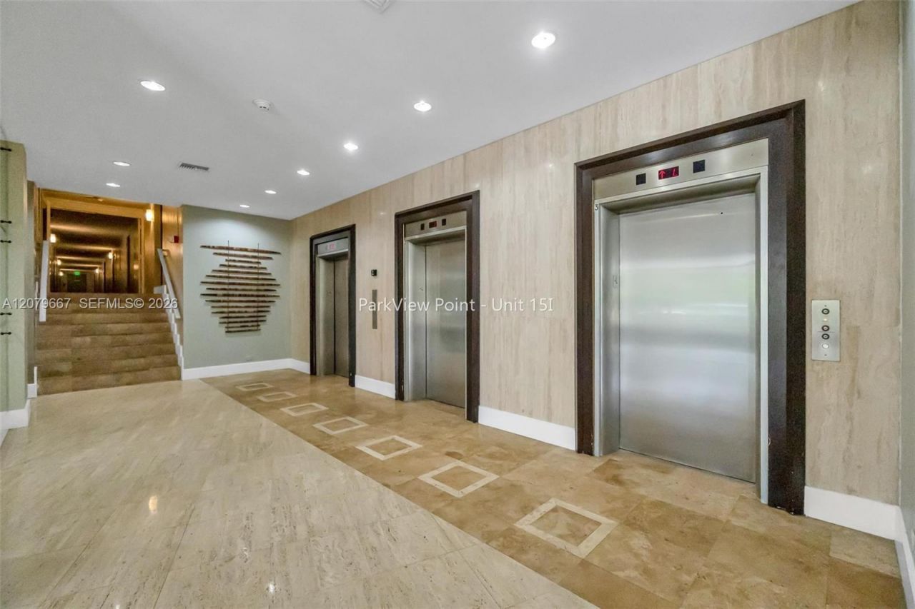 7441 Wayne, Unit 15I, Miami Beach, FL 33141 Photo