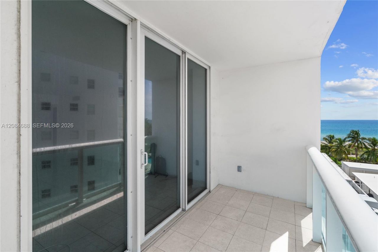 5001 Collins Ave, Unit 5E, Miami Beach, FL 33140 Photo