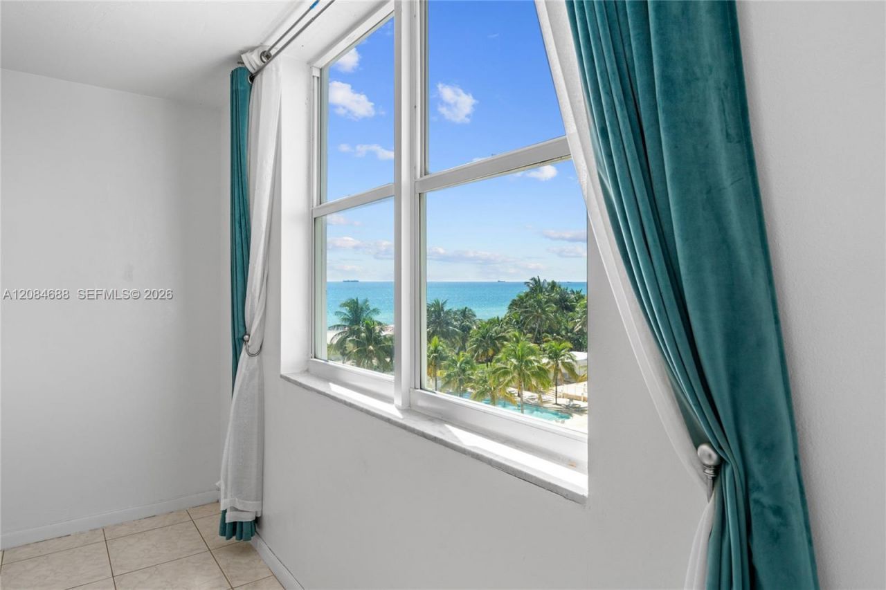5001 Collins Ave, Unit 5E, Miami Beach, FL 33140 Photo