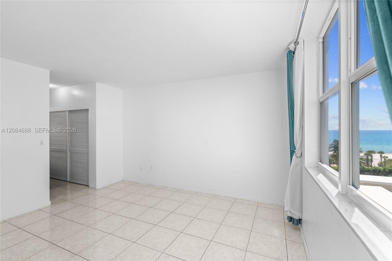 5001 Collins Ave, Unit 5E, Miami Beach, FL 33140 Photo