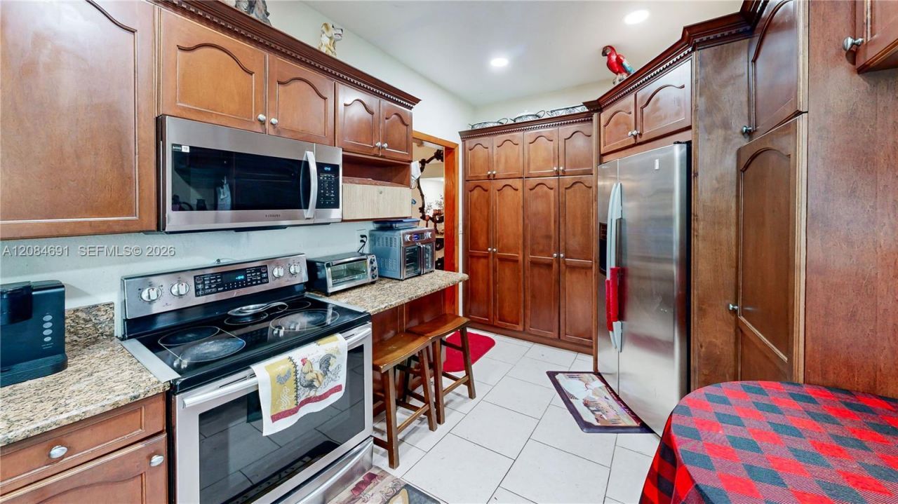 10900 SW 177th Ter, Miami, FL 33157 Photo