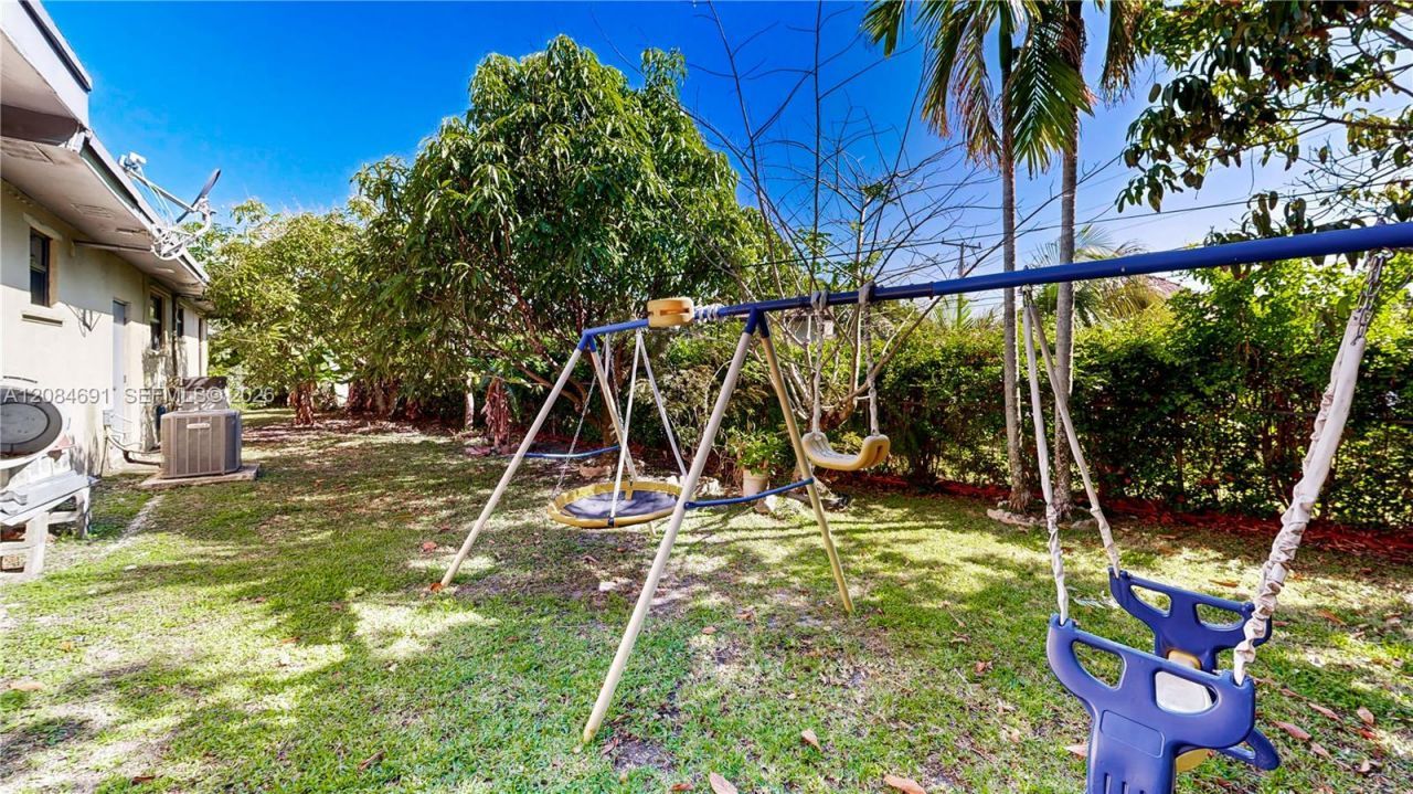 10900 SW 177th Ter, Miami, FL 33157 Photo