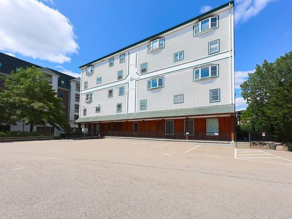 24 Glenwood Avenue, Unit 3, Walpole, MA 02081
