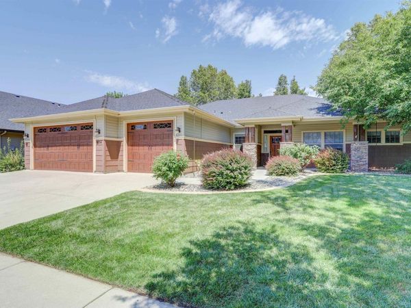 974 E Switchback Dr, Meridian, ID 83646