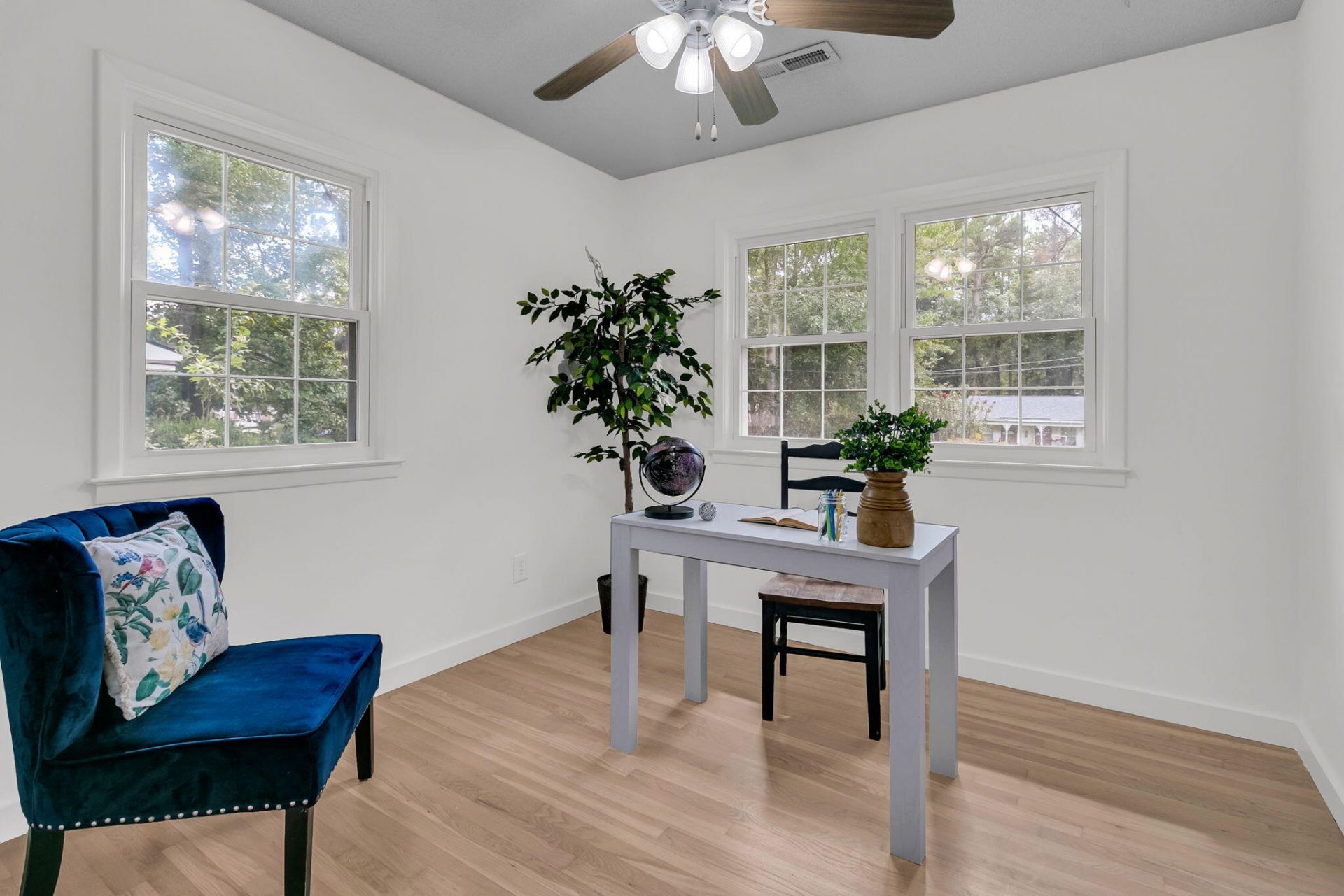 404 Forest Circle Photo 16