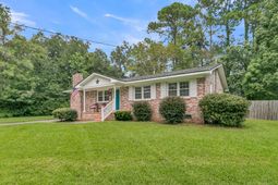 404 Forest Circle photo 4