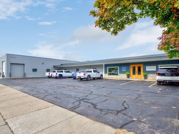 850 Maple Avenue, Holland, MI 49423