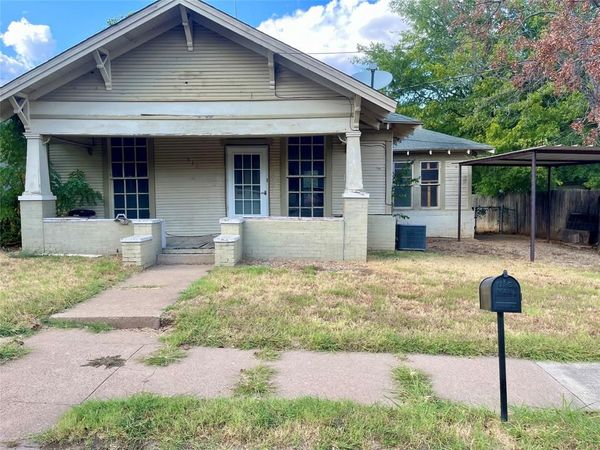 512 NW 5th Street, Mineral Wells, TX 76067
