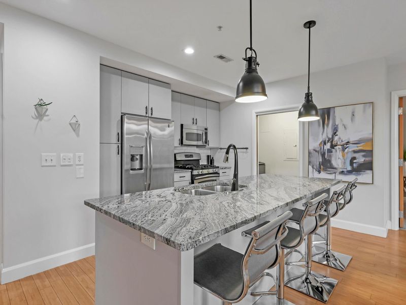 845 N High Street, Unit 408, Columbus, OH 43215 Photo 14