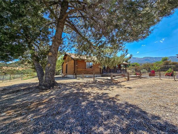 5363 Hess Road, Phelan, CA 92371