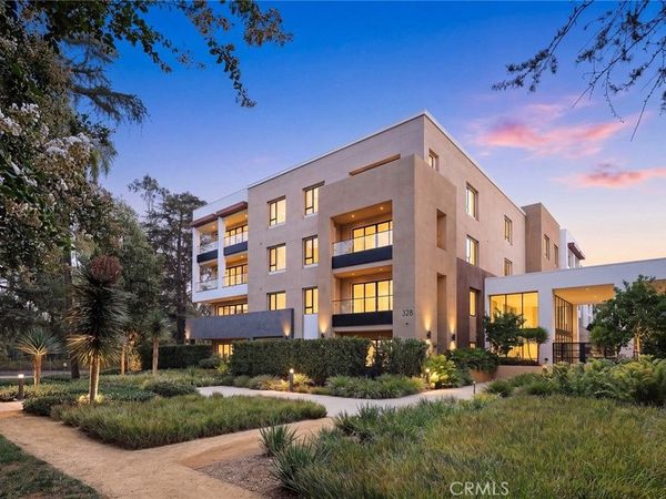 328 W Green St., Unit 201, Pasadena, CA 91105