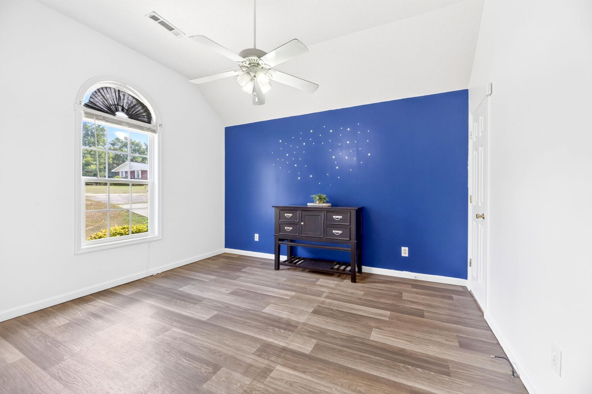 368 E Huson Circle Photo 11