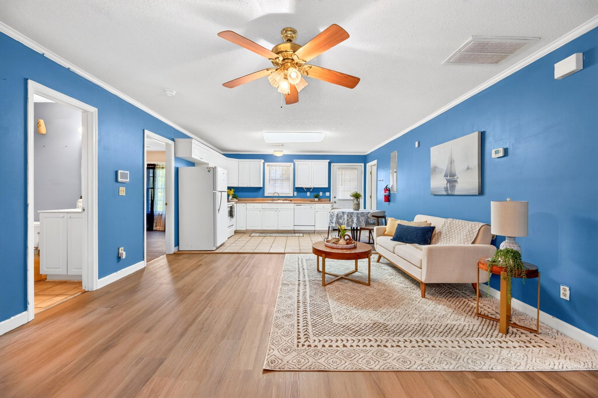 368 E Huson Circle Photo 4