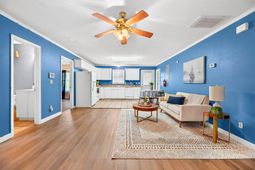 368 E Huson Circle photo 4