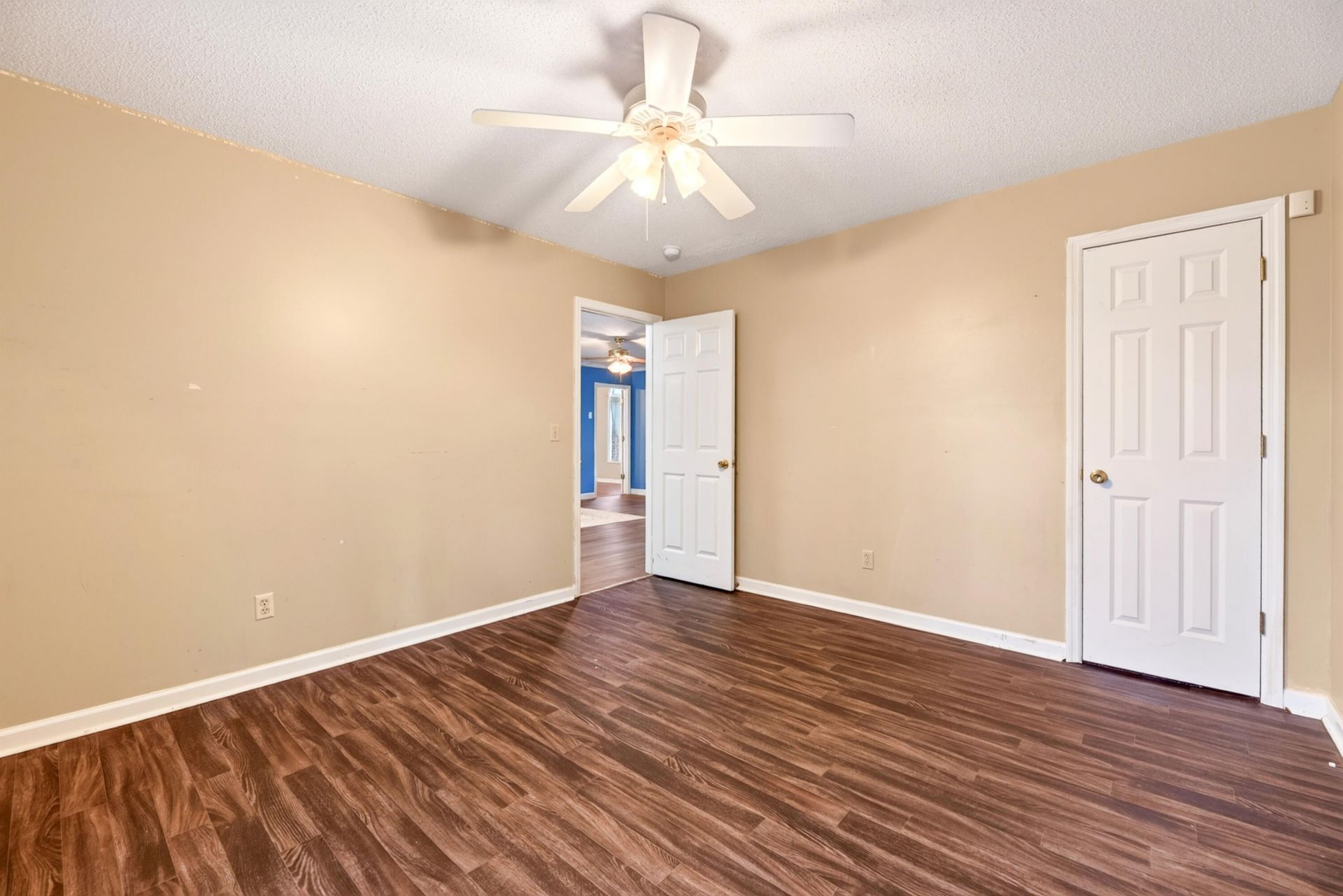 368 E Huson Circle Photo 9