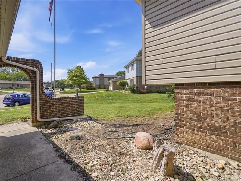 703 Bay Brooke Court, Vandalia, OH 45377 Photo 4