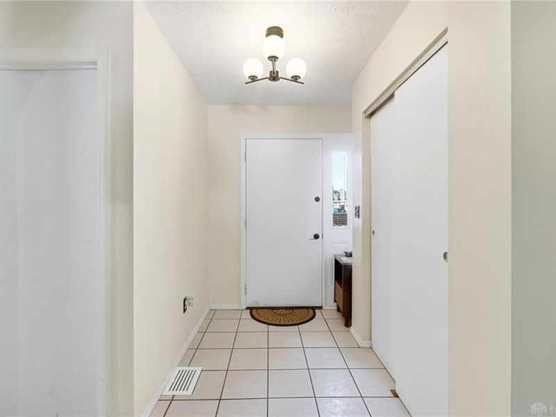 703 Bay Brooke Court, Vandalia, OH 45377 Photo 8