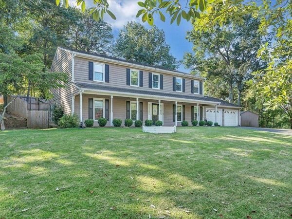 5150 Cherokee Hills DR, Salem, VA 24153