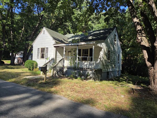 3107 Powell DR, Salem, VA 24153