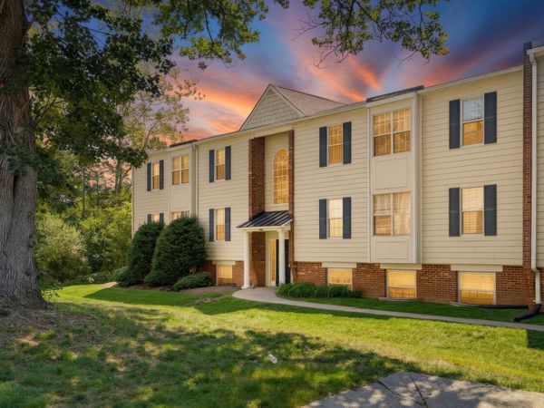 1217 Villa LN, Unit B, Charlottesville, VA 22901