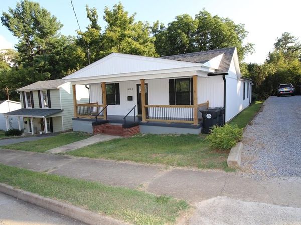 602 E Main ST, Bedford, VA 24523
