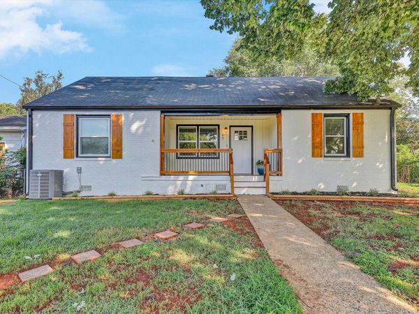 89 Sunrise AVE, Martinsville, VA 24112