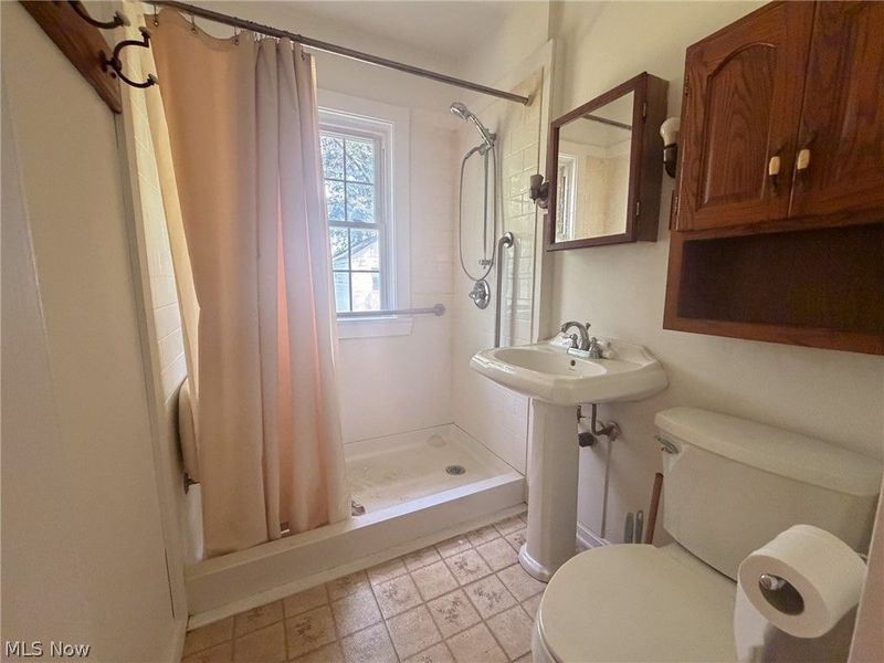1265 Eastwood Avenue, Akron, OH 44305 Photo 12