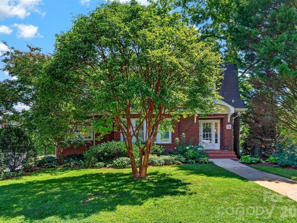 36 Mount Vernon Circle, Asheville, NC 28804