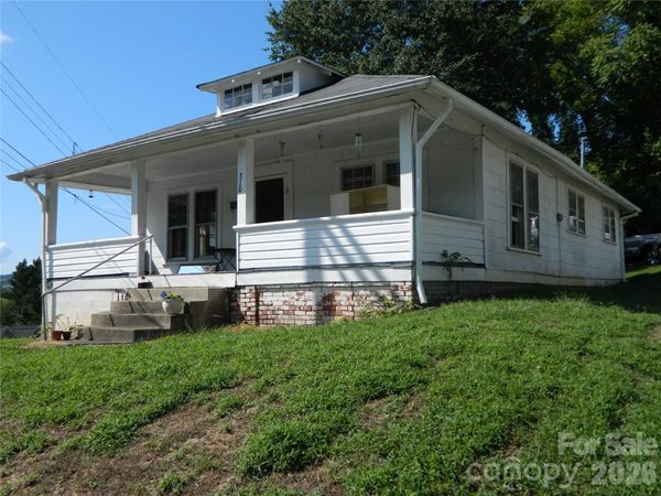 310 Reform Street SW, Lenoir, NC 28645
