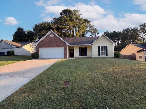 2119 Crystal Lake Drive , Lawrenceville, GA 30044