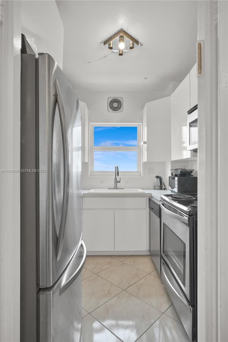 4747 Collins Ave, Unit 1503, Miami Beach, FL 33140 Photo