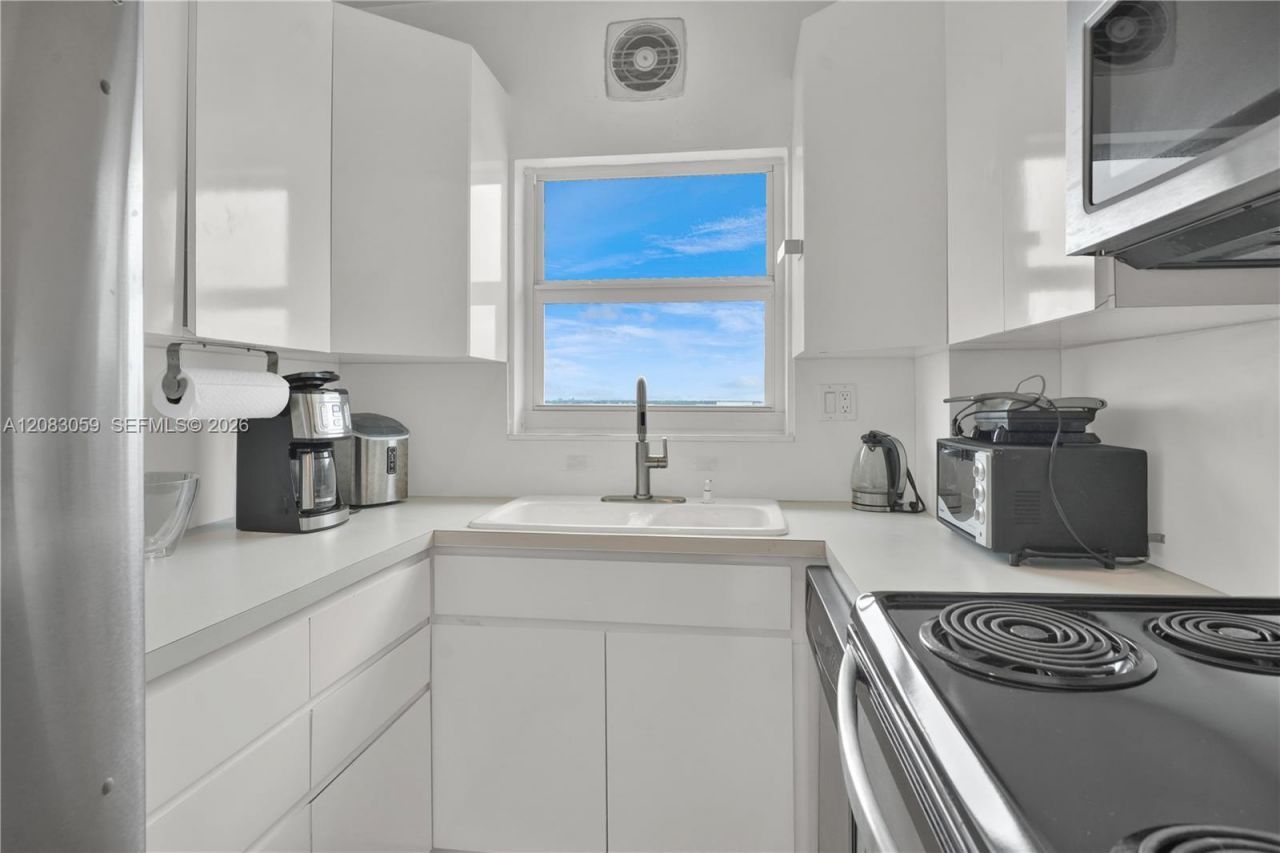 4747 Collins Ave, Unit 1503, Miami Beach, FL 33140 Photo