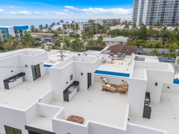 3226 NE 7th St , Pompano Beach, FL 33062