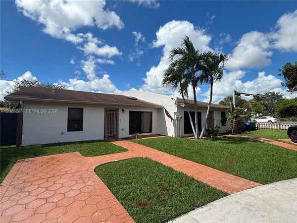 2428 SW 109th Ct, Miami, FL 33165