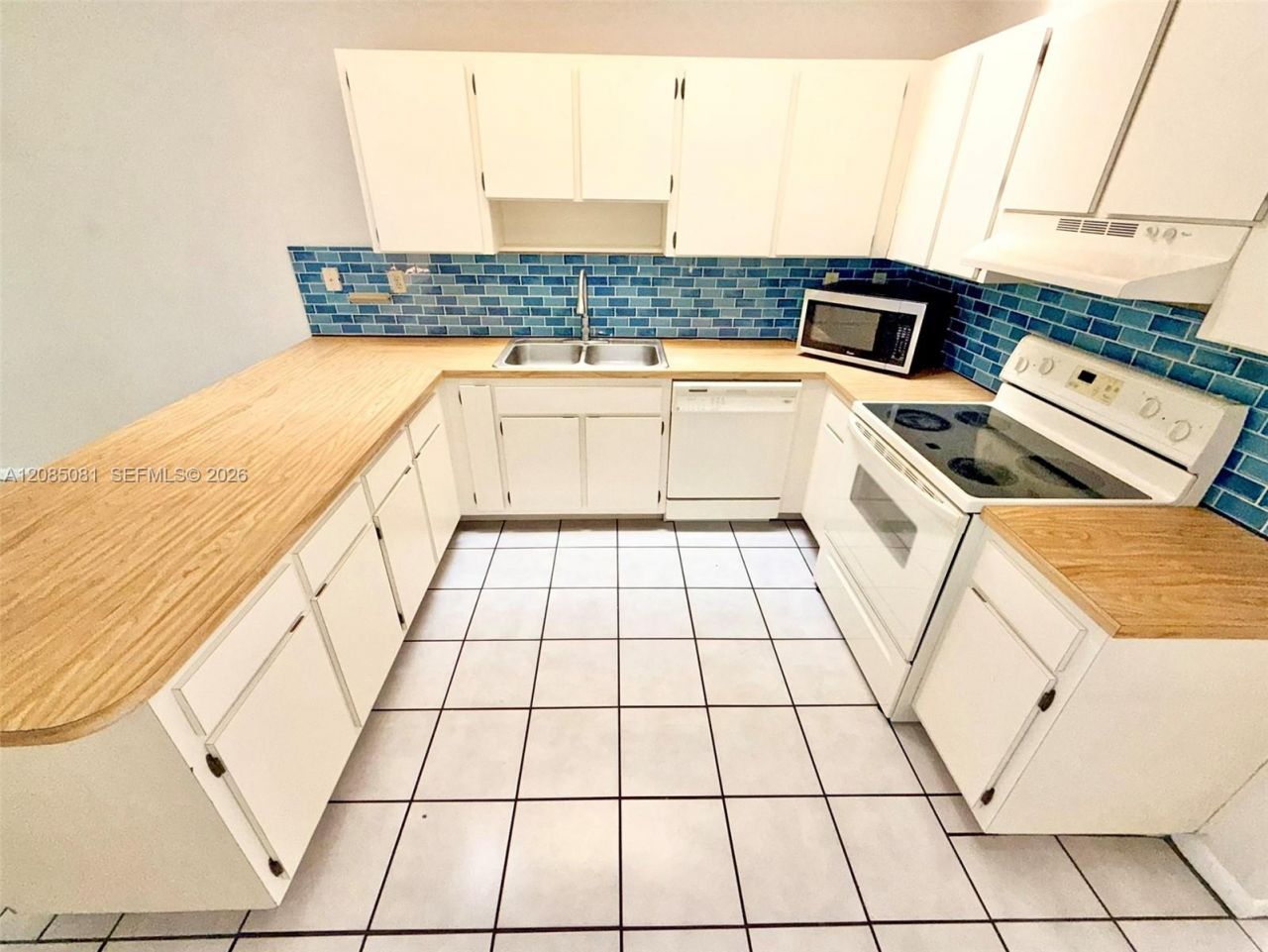 2428 SW 109th Ct, Miami, FL 33165 Photo