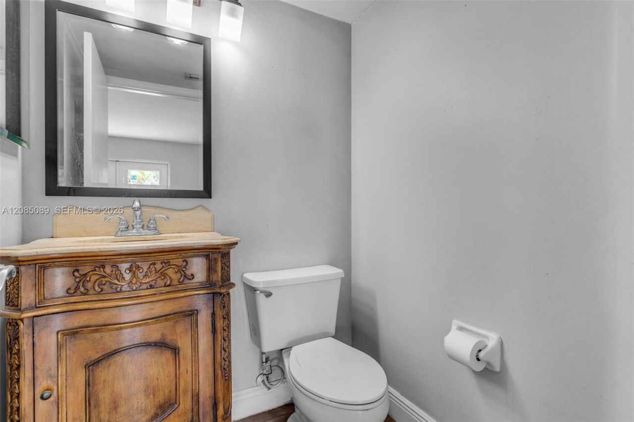 2405 NW 79th Ter, Margate, FL 33063 Photo