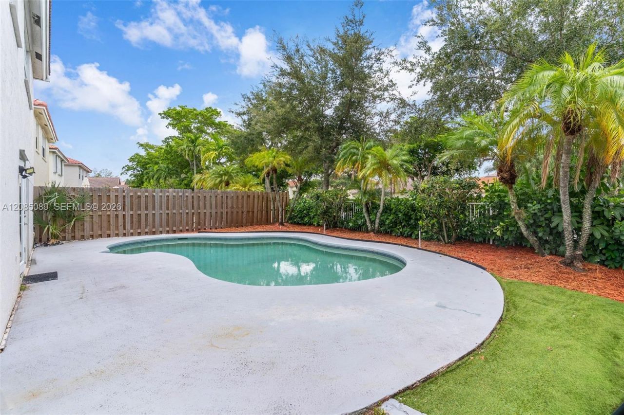 2405 NW 79th Ter, Margate, FL 33063 Photo