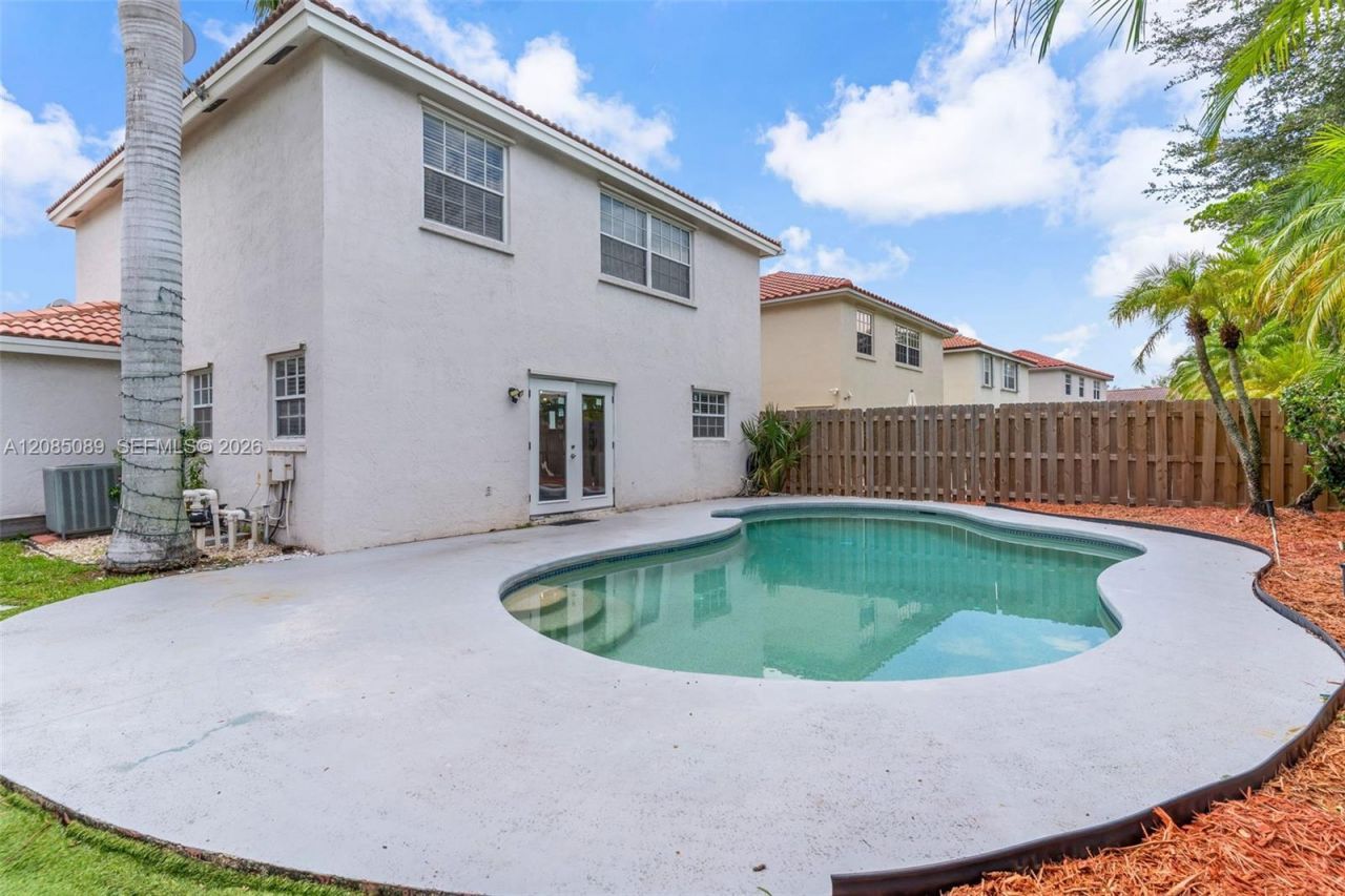 2405 NW 79th Ter, Margate, FL 33063 Photo