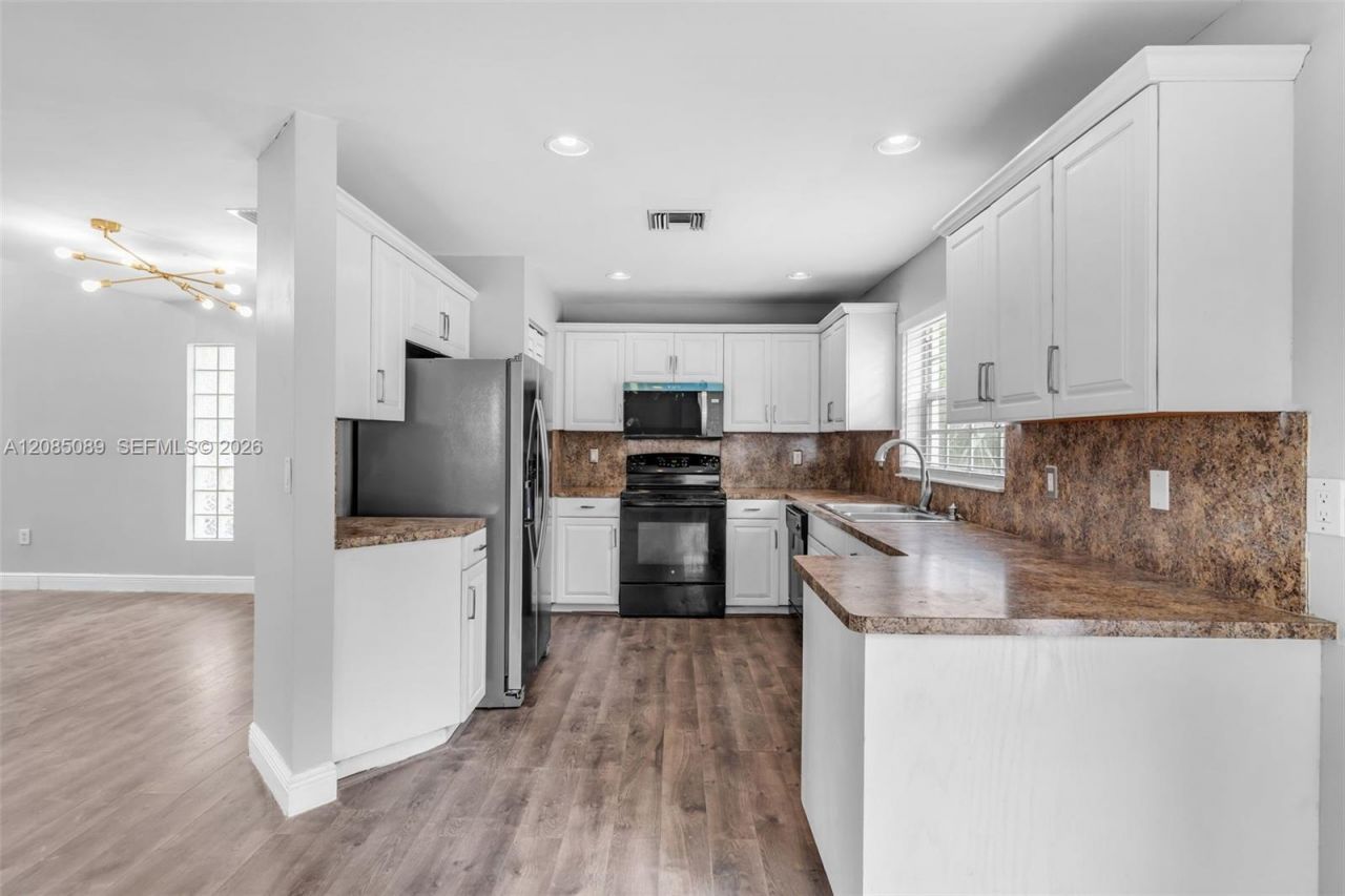 2405 NW 79th Ter, Margate, FL 33063 Photo