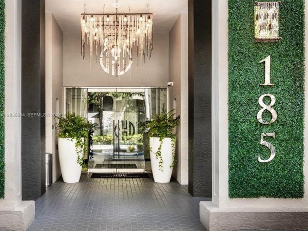 185 SE 14th Ter , Unit 904, Miami, FL 33131