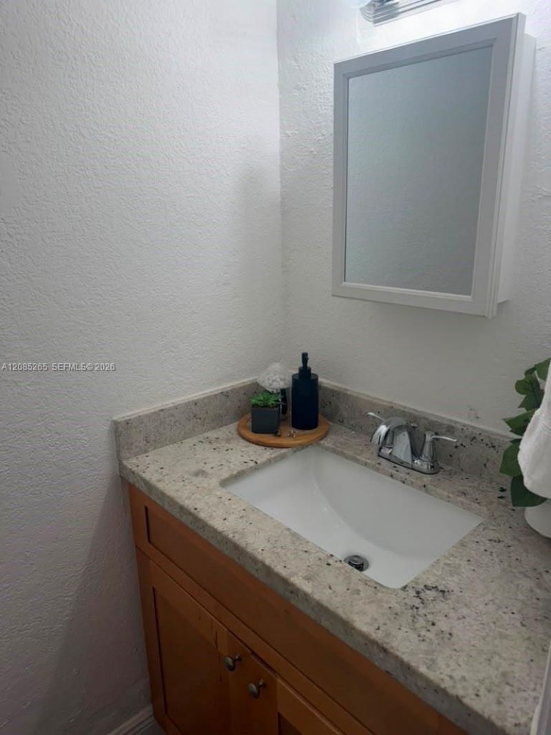 42 W 7th St, Unit 202, Hialeah, FL 33010 Photo