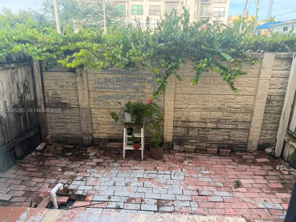 42 W 7th St, Unit 202, Hialeah, FL 33010 Photo