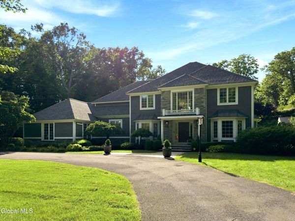 38 Campus View Drive, Loudonville, NY 12211