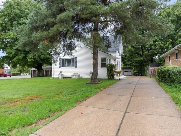 7540 State Road , Parma, OH 44134