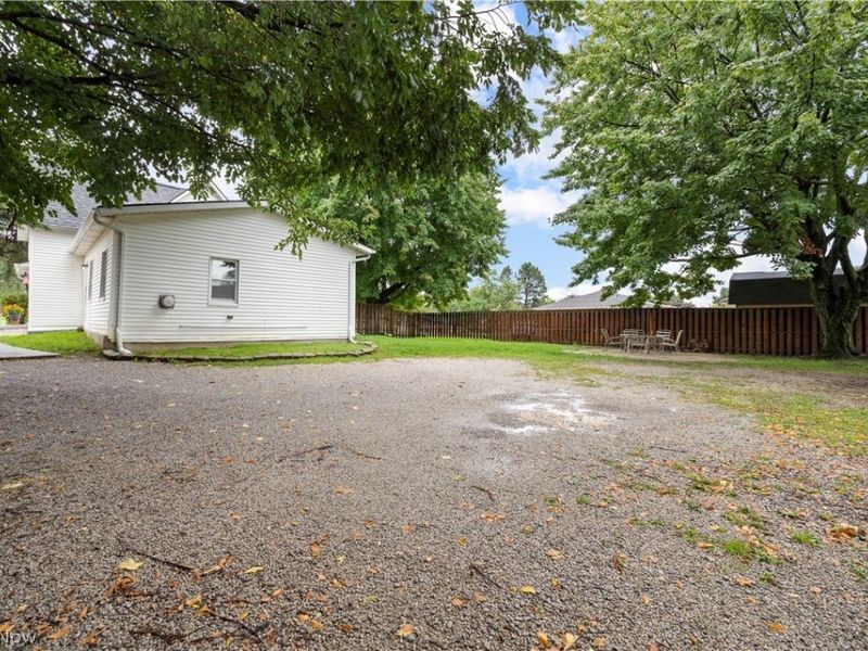 7540 State Road, Parma, OH 44134 Photo 6