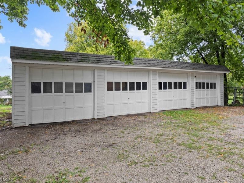 7540 State Road, Parma, OH 44134 Photo 9