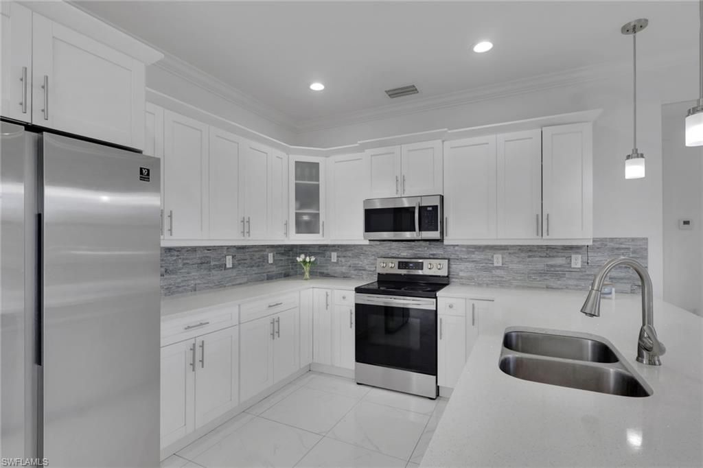 4352 24th Ave Ne, Naples, FL 34120 Photo