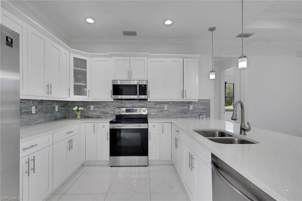 4352 24th Ave Ne, Naples, FL 34120 Photo